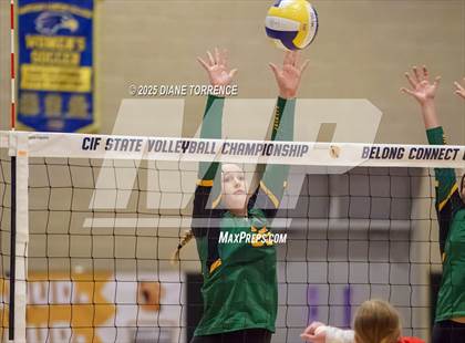 Thumbnail 2 in Hilmar vs Elsinore (CIF State Division 5 Final) photogallery.
