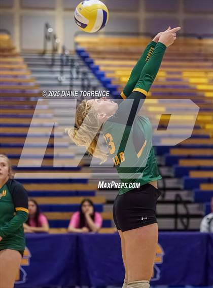 Thumbnail 2 in Hilmar vs Elsinore (CIF State Division 5 Final) photogallery.