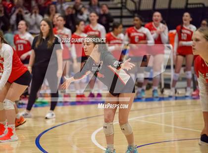 Thumbnail 1 in Hilmar vs Elsinore (CIF State Division 5 Final) photogallery.