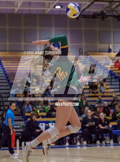 Thumbnail 3 in Hilmar vs Elsinore (CIF State Division 5 Final) photogallery.