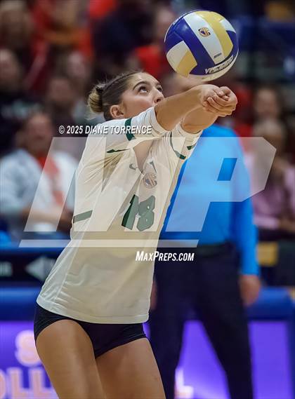 Thumbnail 2 in Hilmar vs Elsinore (CIF State Division 5 Final) photogallery.