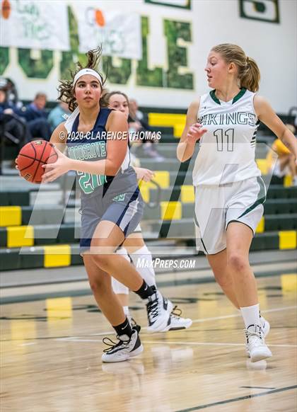 Thumbnail 3 in Woodgrove @ Loudoun Valley photogallery.
