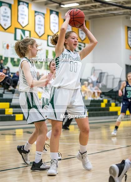 Thumbnail 1 in Woodgrove @ Loudoun Valley photogallery.