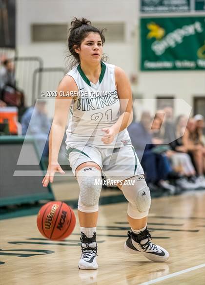 Thumbnail 2 in Woodgrove @ Loudoun Valley photogallery.