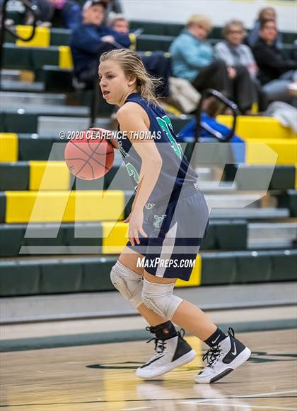 Thumbnail 1 in Woodgrove @ Loudoun Valley photogallery.