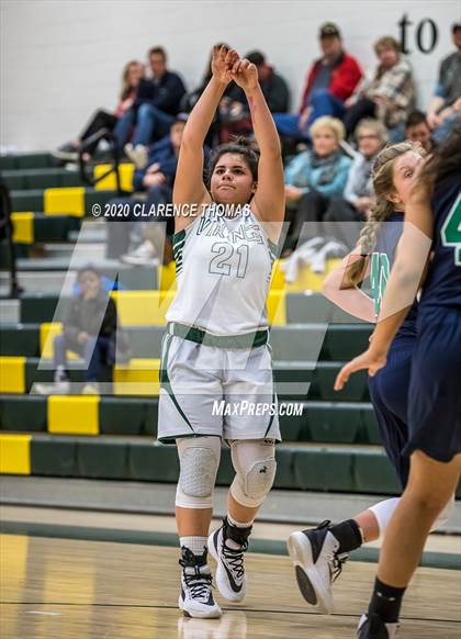 Thumbnail 1 in Woodgrove @ Loudoun Valley photogallery.