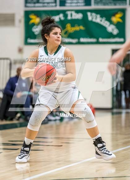 Thumbnail 3 in Woodgrove @ Loudoun Valley photogallery.