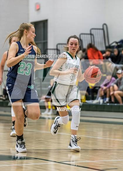 Thumbnail 3 in Woodgrove @ Loudoun Valley photogallery.