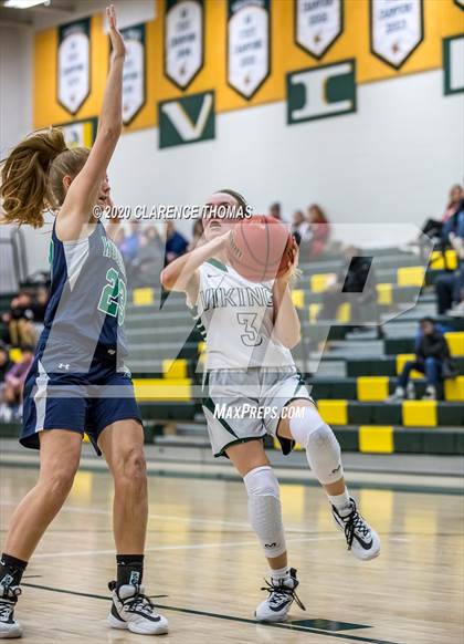 Thumbnail 1 in Woodgrove @ Loudoun Valley photogallery.