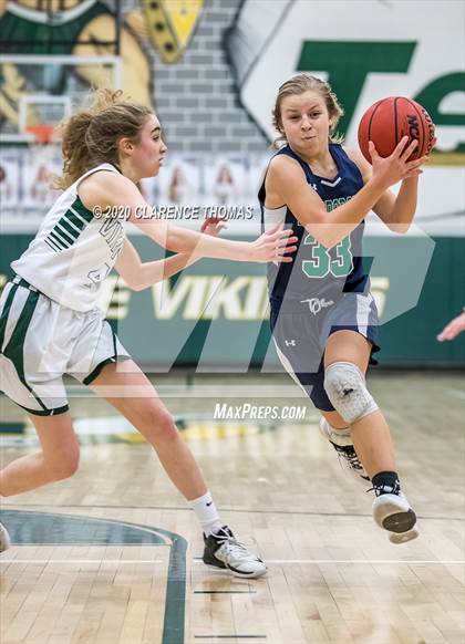 Thumbnail 3 in Woodgrove @ Loudoun Valley photogallery.