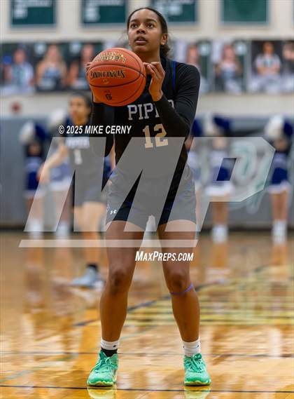 Thumbnail 3 in Piper @ De Soto photogallery.