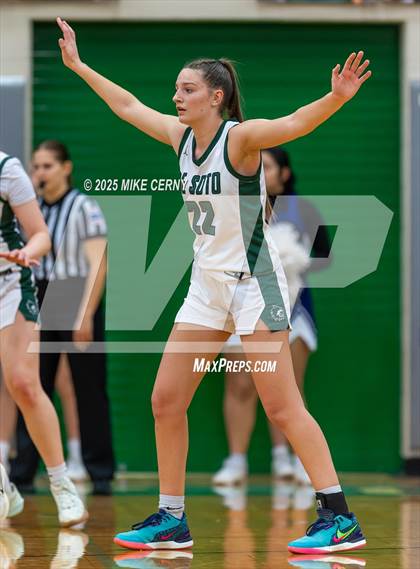 Thumbnail 1 in Piper @ De Soto photogallery.
