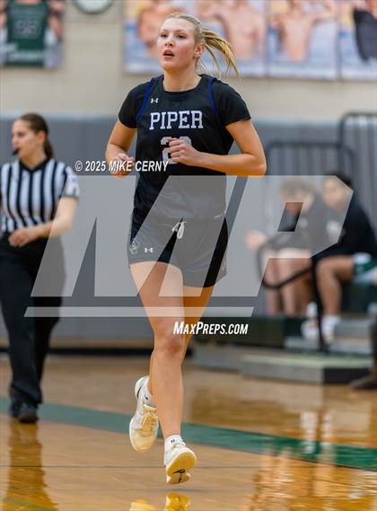 Thumbnail 1 in Piper @ De Soto photogallery.