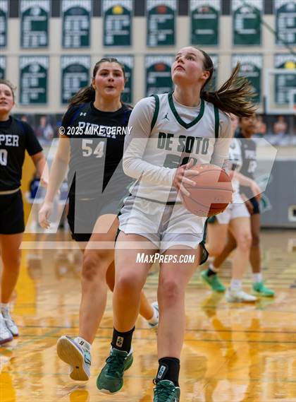 Thumbnail 1 in Piper @ De Soto photogallery.