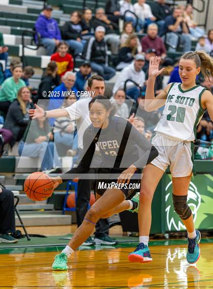 Thumbnail 3 in Piper @ De Soto photogallery.
