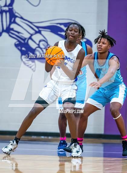 Thumbnail 1 in St. Pauls vs. West Columbus (2021 Bladen Offroad Christmas Tournament) photogallery.