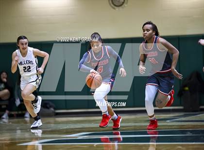 Thumbnail 2 in Fishers vs Noblesville (IHSAA Sectional Championship Playoff) photogallery.