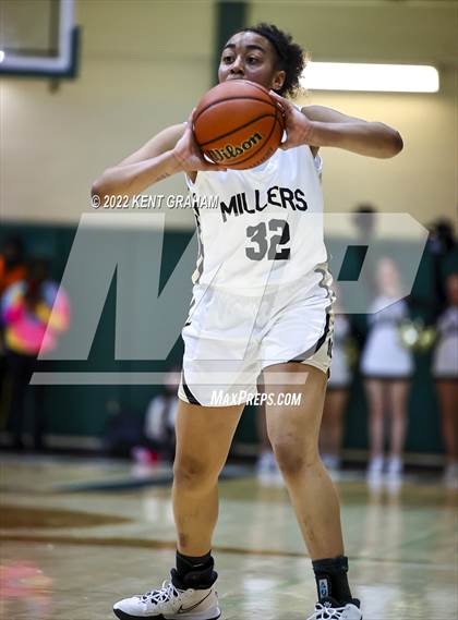Thumbnail 3 in Fishers vs Noblesville (IHSAA Sectional Championship Playoff) photogallery.