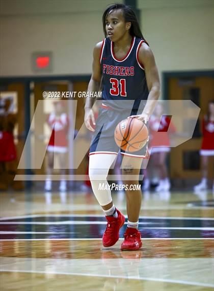 Thumbnail 3 in Fishers vs Noblesville (IHSAA Sectional Championship Playoff) photogallery.