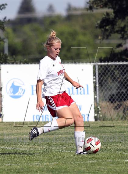 Thumbnail 3 in Bella Vista vs St. Mary's (CIF SJS D2 Semifinal Playoff) photogallery.