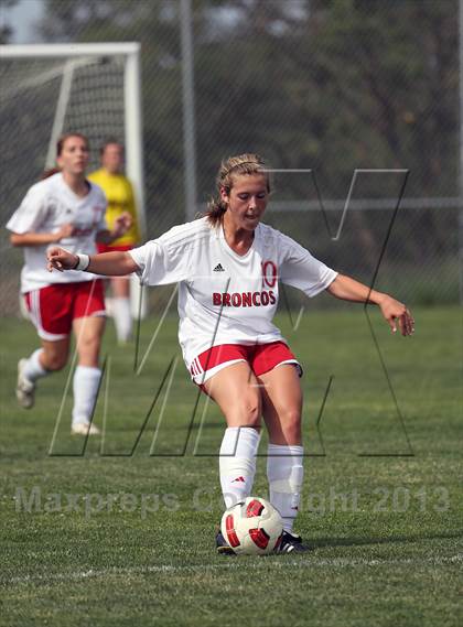 Thumbnail 3 in Bella Vista vs St. Mary's (CIF SJS D2 Semifinal Playoff) photogallery.