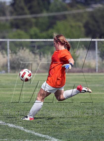 Thumbnail 1 in Bella Vista vs St. Mary's (CIF SJS D2 Semifinal Playoff) photogallery.