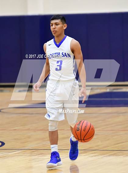 Thumbnail 2 in South San Antonio vs Cornerstone Christian (SAISD Invitational) photogallery.