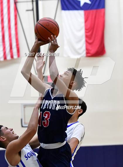 Thumbnail 3 in South San Antonio vs Cornerstone Christian (SAISD Invitational) photogallery.