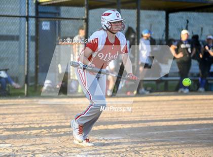 Thumbnail 1 in Davenport West vs Durant (Varsity Classic) photogallery.