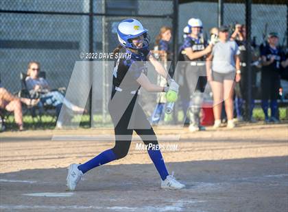 Thumbnail 1 in Davenport West vs Durant (Varsity Classic) photogallery.
