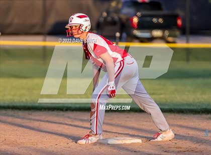 Thumbnail 3 in Davenport West vs Durant (Varsity Classic) photogallery.