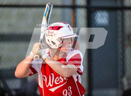 Thumbnail 3 in Davenport West vs Durant (Varsity Classic) photogallery.
