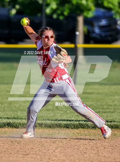 Thumbnail 3 in Davenport West vs Durant (Varsity Classic) photogallery.