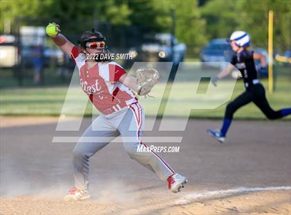 Thumbnail 3 in Davenport West vs Durant (Varsity Classic) photogallery.