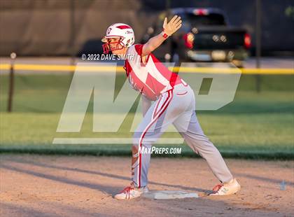 Thumbnail 1 in Davenport West vs Durant (Varsity Classic) photogallery.