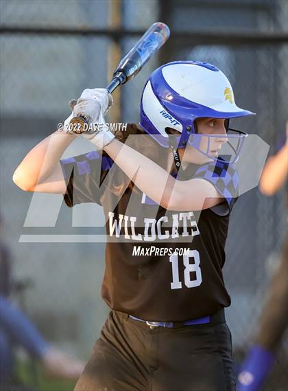 Thumbnail 1 in Davenport West vs Durant (Varsity Classic) photogallery.
