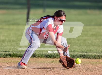 Thumbnail 1 in Davenport West vs Durant (Varsity Classic) photogallery.