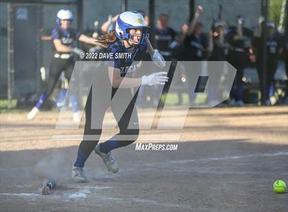 Thumbnail 3 in Davenport West vs Durant (Varsity Classic) photogallery.