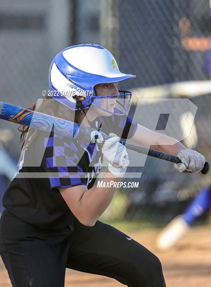 Thumbnail 2 in Davenport West vs Durant (Varsity Classic) photogallery.