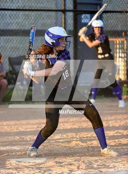 Thumbnail 2 in Davenport West vs Durant (Varsity Classic) photogallery.