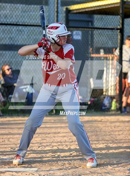 Thumbnail 2 in Davenport West vs Durant (Varsity Classic) photogallery.