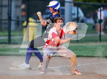 Thumbnail 1 in Davenport West vs Durant (Varsity Classic) photogallery.
