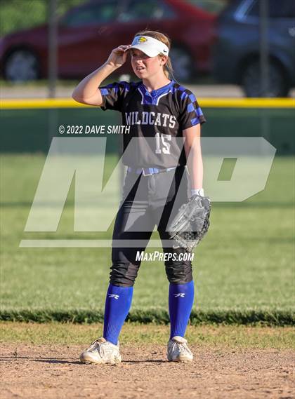 Thumbnail 2 in Davenport West vs Durant (Varsity Classic) photogallery.