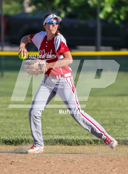 Thumbnail 3 in Davenport West vs Durant (Varsity Classic) photogallery.