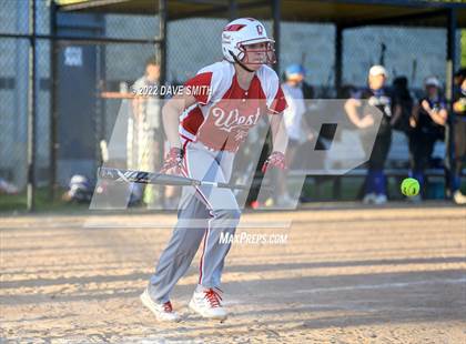 Thumbnail 2 in Davenport West vs Durant (Varsity Classic) photogallery.
