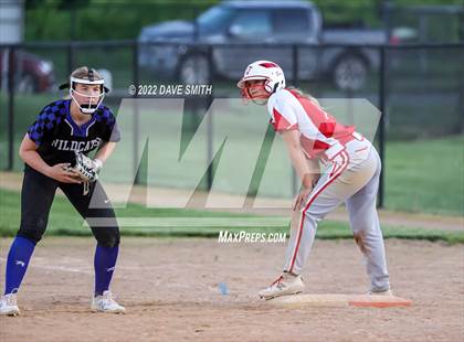Thumbnail 1 in Davenport West vs Durant (Varsity Classic) photogallery.