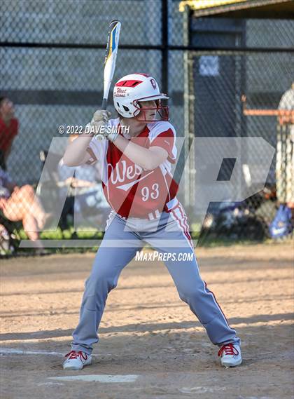 Thumbnail 3 in Davenport West vs Durant (Varsity Classic) photogallery.