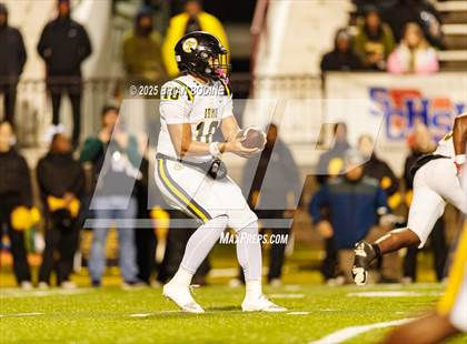 Thumbnail 2 in Northwestern vs Irmo (SCHSL 5A Div 2 Final) photogallery.