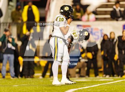 Thumbnail 3 in Northwestern vs Irmo (SCHSL 5A Div 2 Final) photogallery.