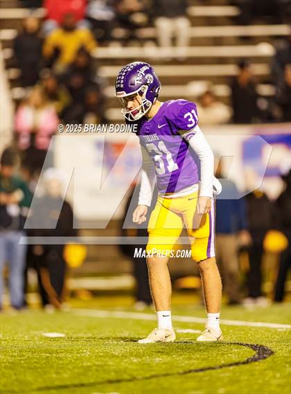 Thumbnail 2 in Northwestern vs Irmo (SCHSL 5A Div 2 Final) photogallery.